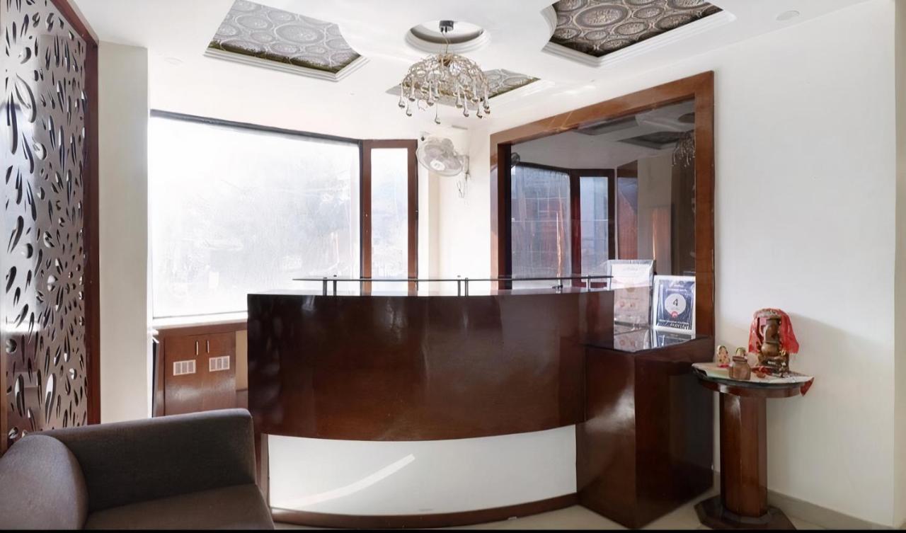 Hotel Himalaya Haridwār Buitenkant foto